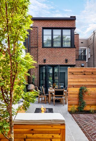 bakyard patio dining and seating area by Joseph Richardson of Richardson & Associates Landscape Architecture