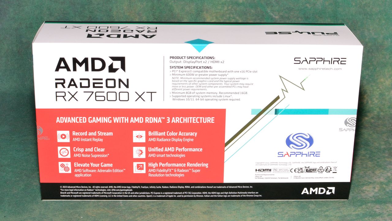 AMD Radeon RX 7600 XT Sapphire Pulse card photos and unboxing
