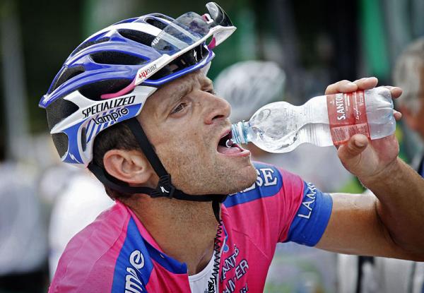 Scarponi suspended by Lampre ISD after links to Dr. Ferrari