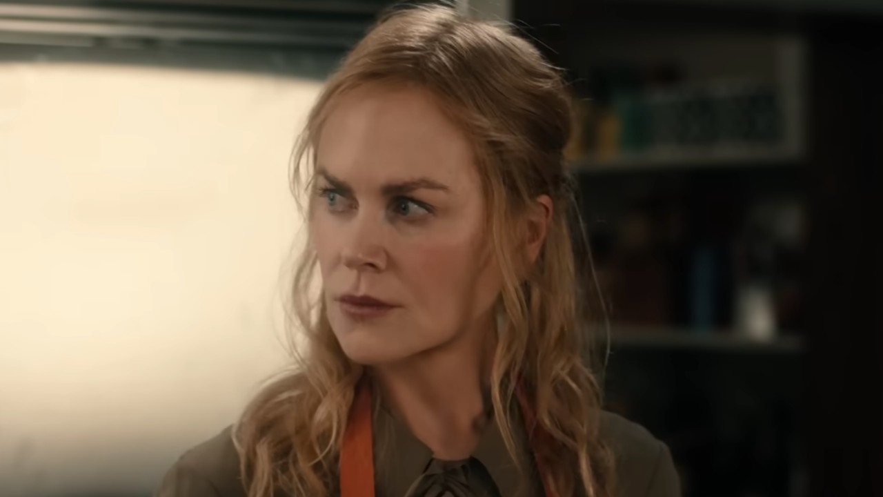 スカーペッタで左側を見つめるニコール・キッドマン。 