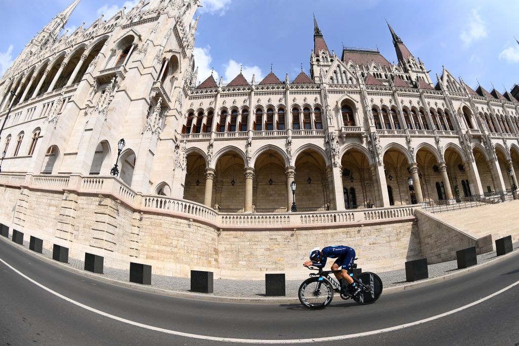 BUDAPEST HUNGARY MAY 07 William Barta of United States and Movistar Team sprints next to the Hungarian Parliament in the city of Budapest during the 105th Giro dItalia 2022 Stage 2 a 92km individual time trial stage from Budapest to Budapest ITT Giro WorldTour on May 07 2022 in Budapest Hungary Photo by Tim de WaeleGetty Images