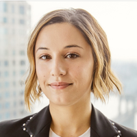 Roxanne Adamiyatt's avatar