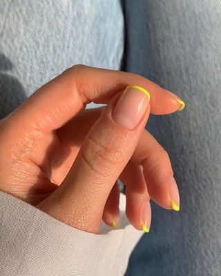 Summer nail art lemon French tips