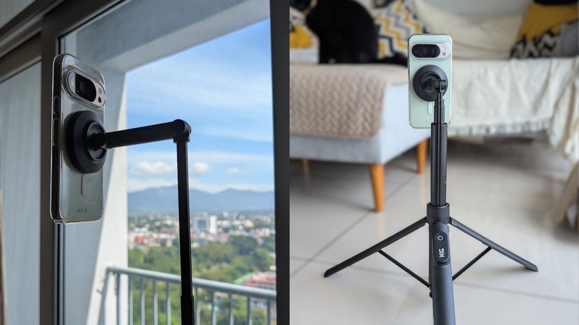 KraftGeek JustTap Magnetic Phone Tripod
