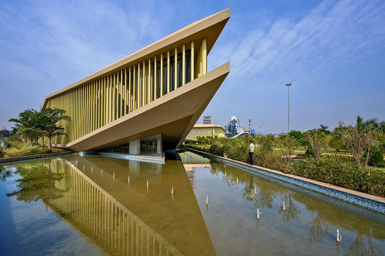 Pointy edge The Courtyard Office Sanjay Puri.