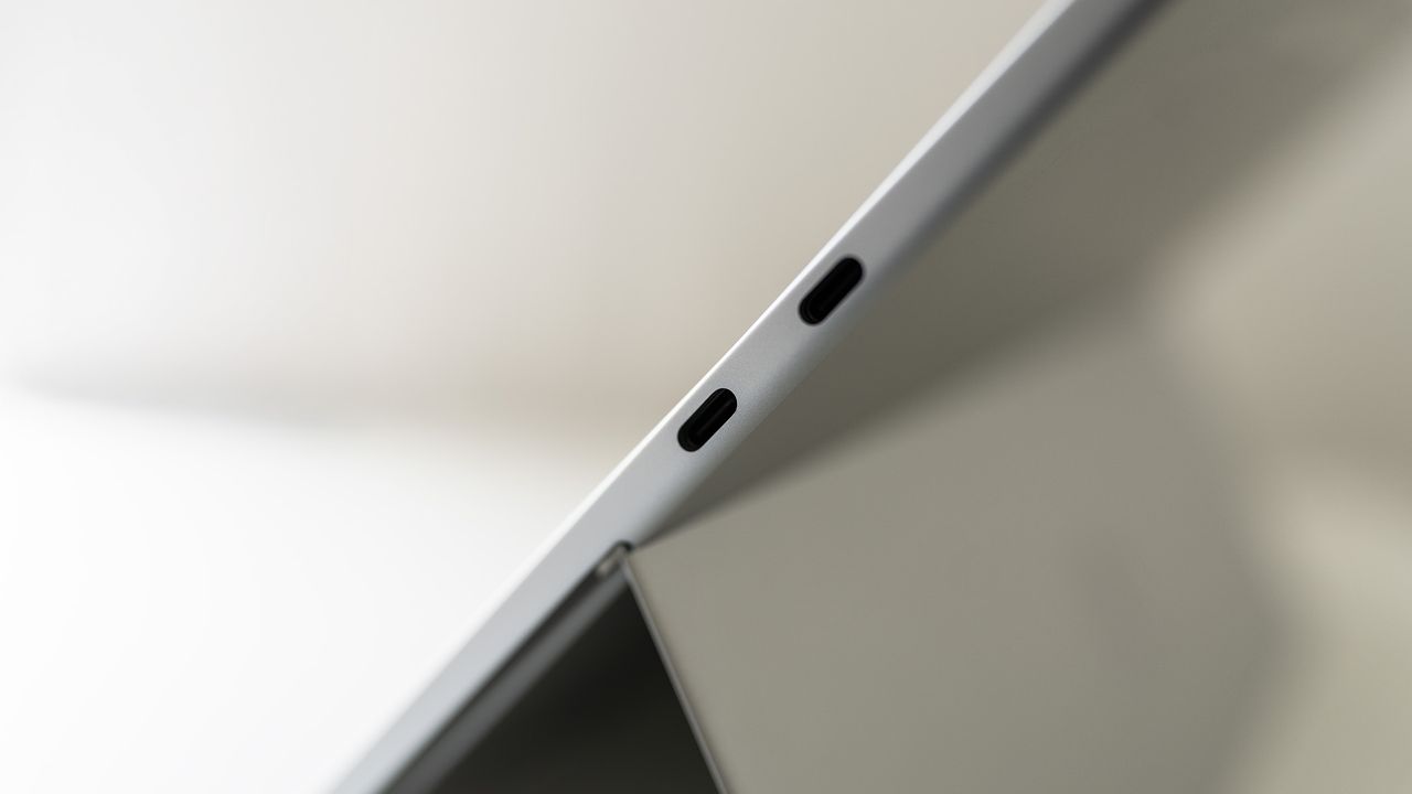 Microsoft Surface Pro 12 (2025)