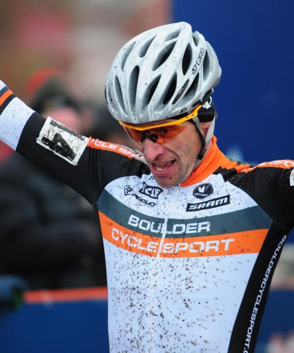 Peter Webber (Boulder Cycle Sports) takes the men's 40-44 victory