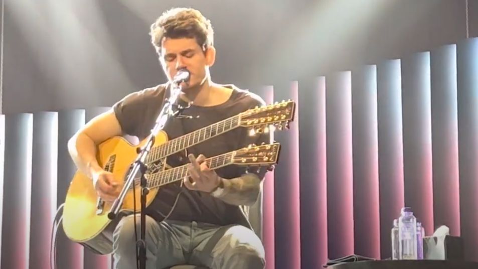 John Mayer debuts Martin double-neck acoustic guitar and new song at first gig of US solo tour