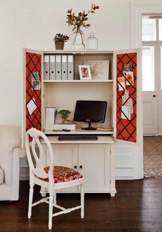 Home Office Desk and Décor Ideas, Rustic Red Door