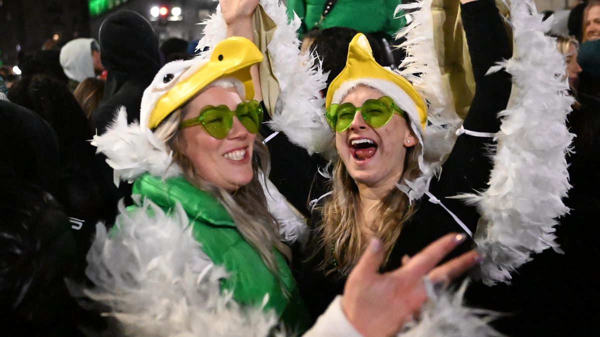 Philadelphia Eagles fans gather on Broad Street before tonight&#039;s big game and finding out who will win the Super Bowl 2025