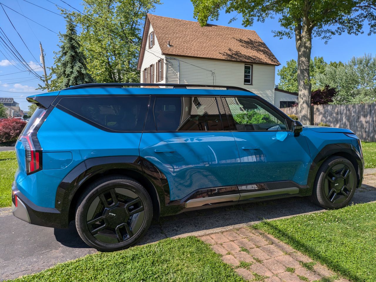 Google Pixel 8a dynamic range sample.