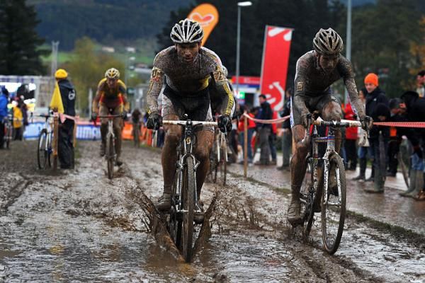 Switzerland's Marcel Wildhaber (Scott - Swisspower MTB-Racing) led the race on the race on the opening lap.