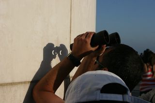Binoculars for Eclipse Viewing at Griffith Observatory