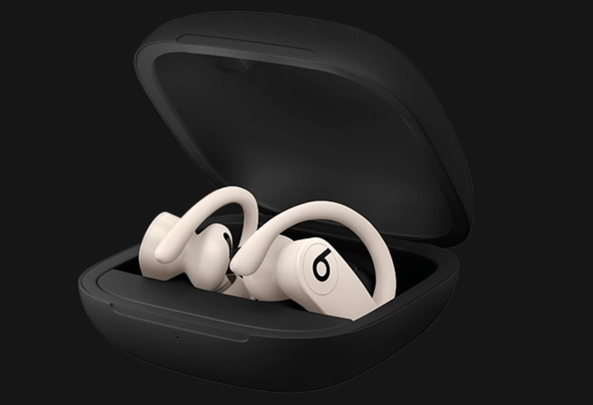 PowerBeats Pro charging case