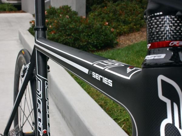 The new F1 top tube does away with the abrupt shape changes of the old one in favor of a smoother and more flowing surface.