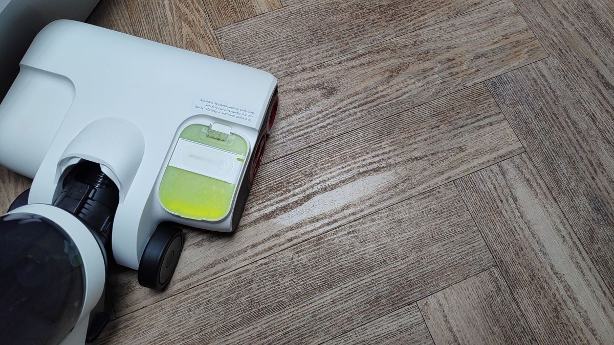 Why does my vacuum cleaner smell? Top Ten Reviews