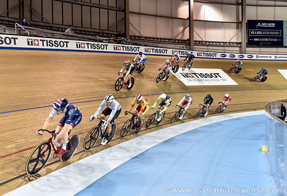 Men Points Race - Mark Stewart at the front
