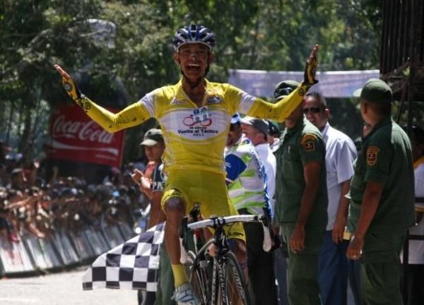 "The Cat" Medina (Zulia) finishes third and is virtual champion