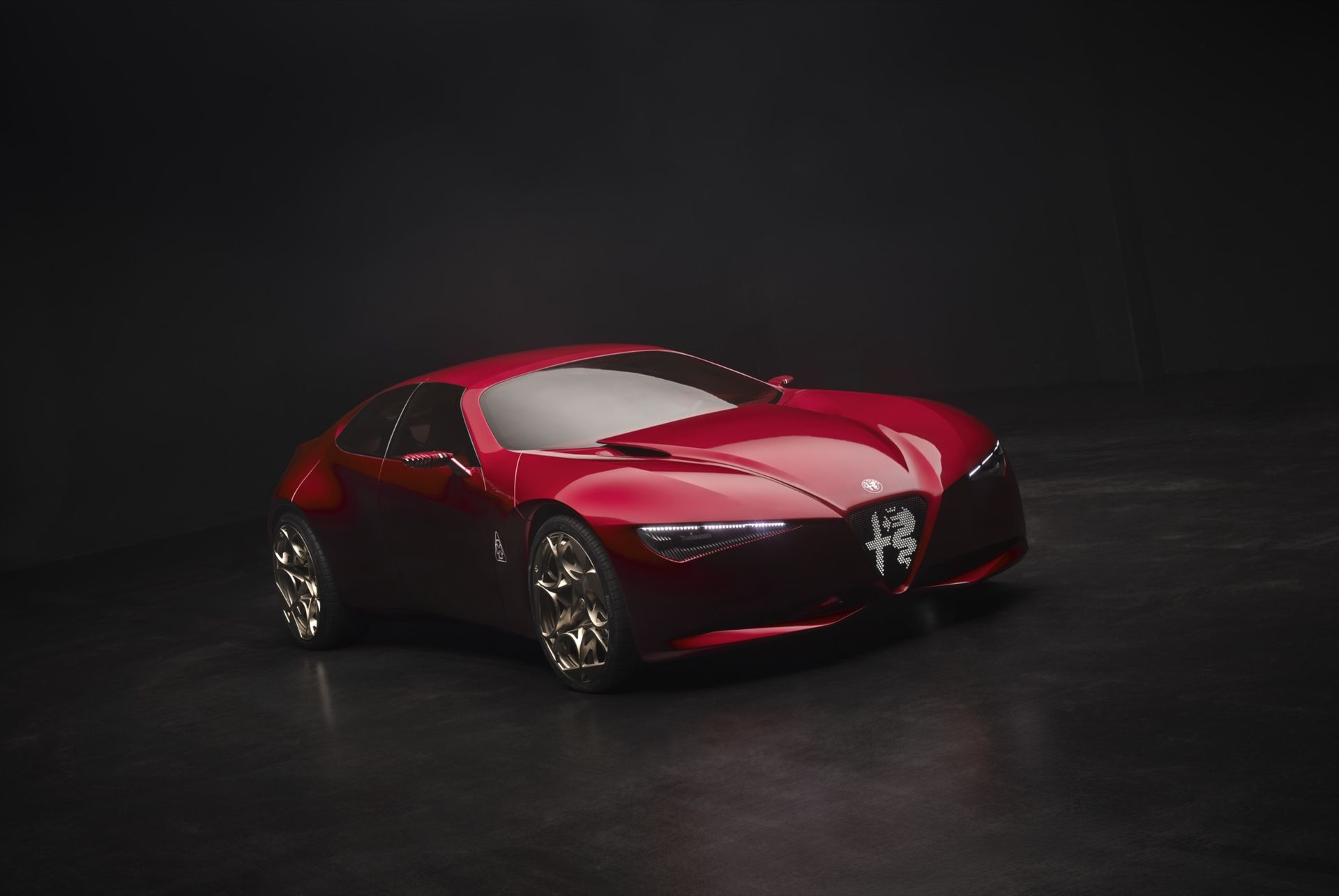 Front view of the new Alfa Romeo Cuororosso