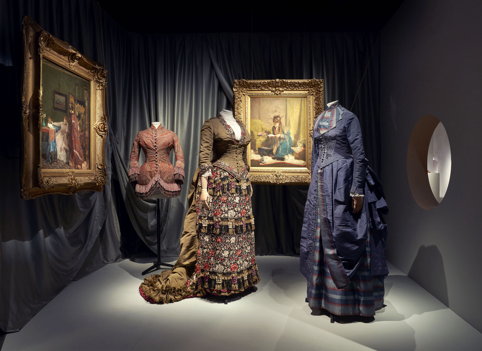 Fashion and Interiors A Gendered Affair MoMu Antwerp Exhibition View Images