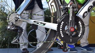 Mark Cavendish's Cervelo S5 Tour de France race with the chain off bike