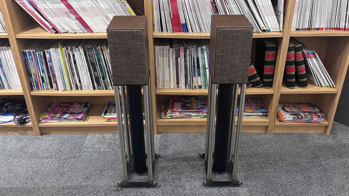 Dali Sonik 1 standmount speakers