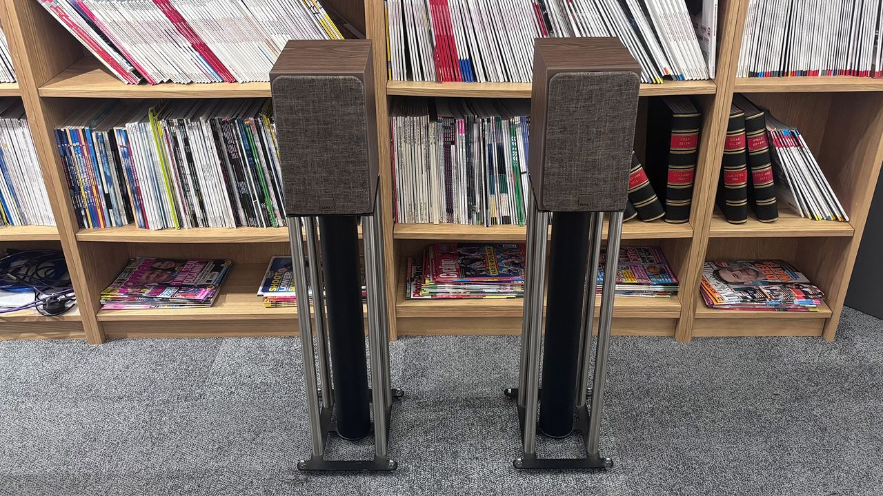 Dali Sonik 1 standmount speakers