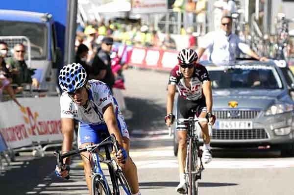 Ezequiel Mosquera (Karpin-Galicia) was the surprise of the day and got third.