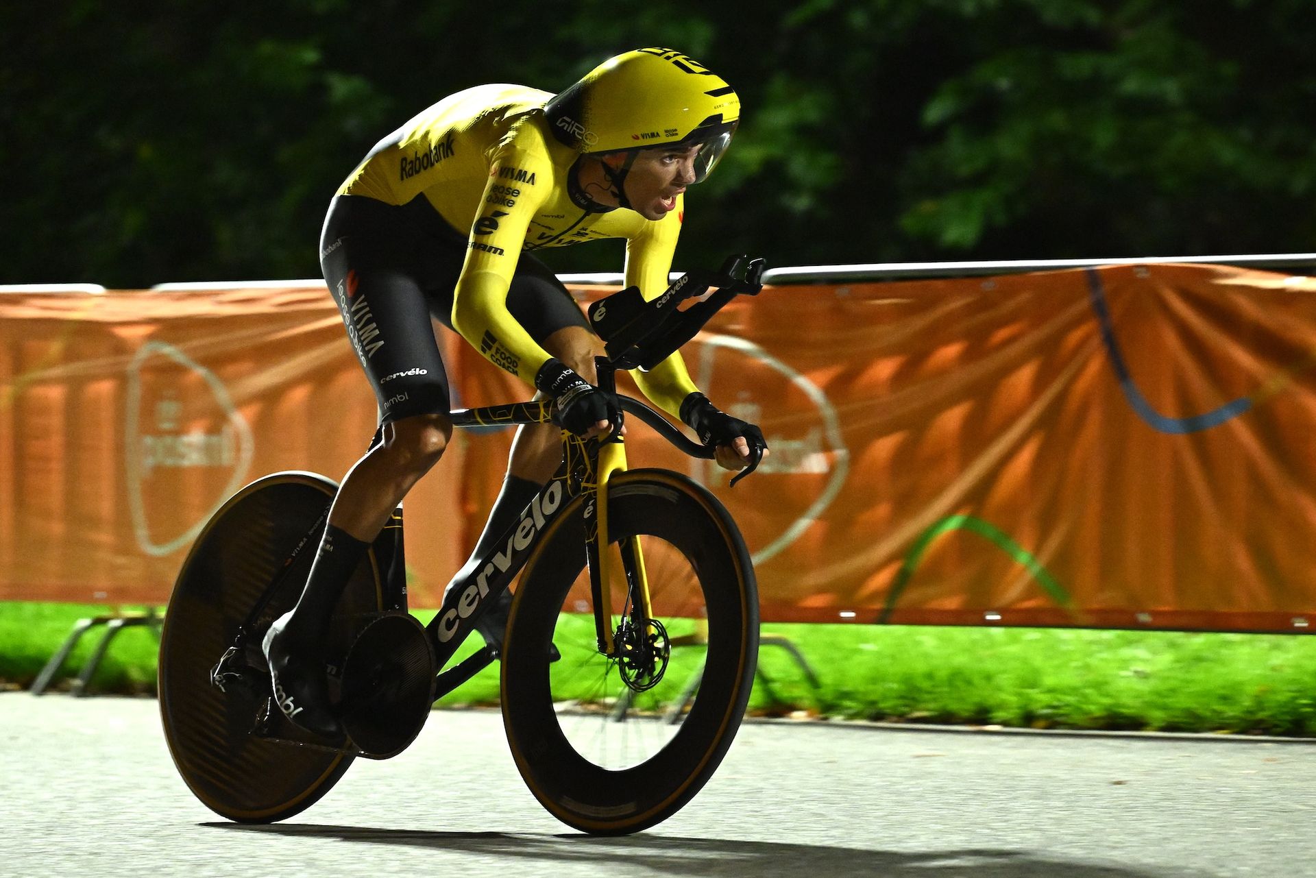 Last year's GC winner Christophe Laporte (Visma-Lease a Bike) finished third in the prologue on Tuesday