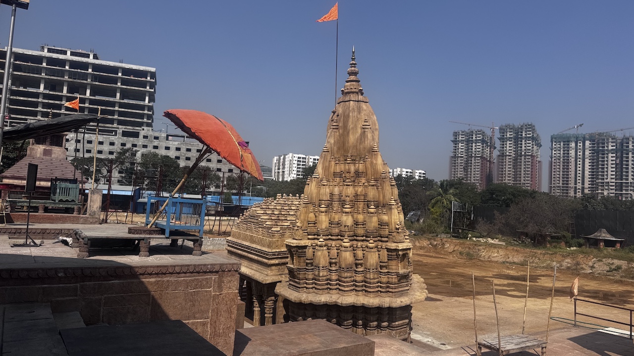 インド、ハイデラバードのバラナシのセットにある塔