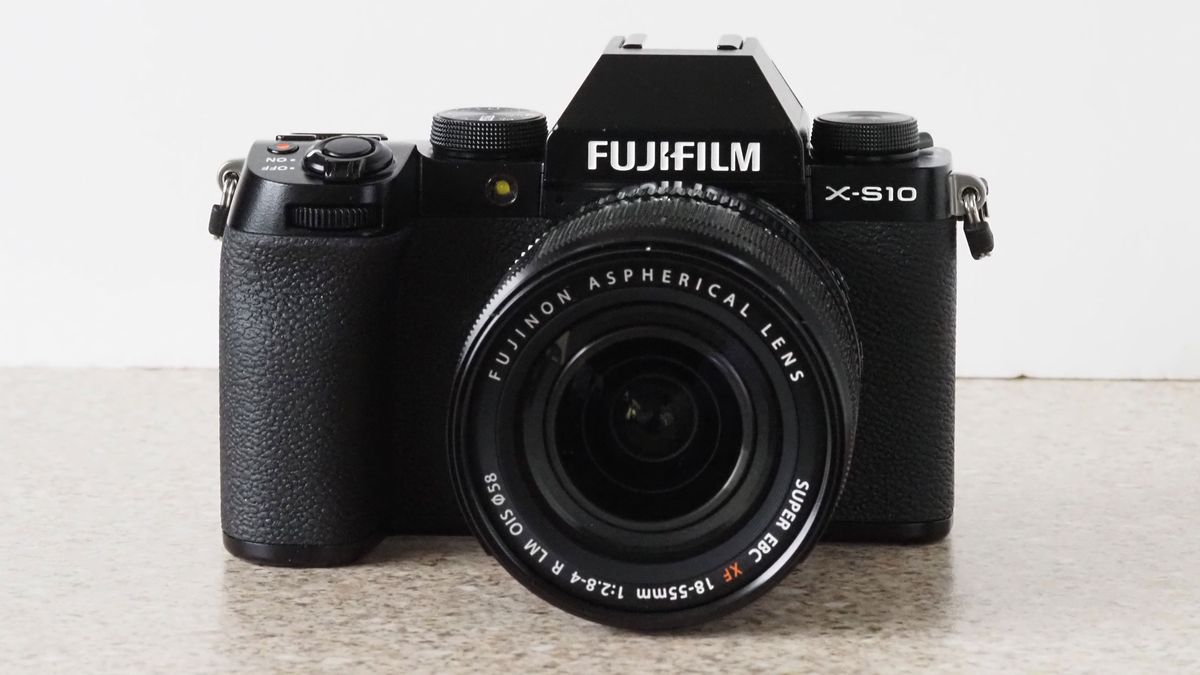 Fujifilm X-S10
