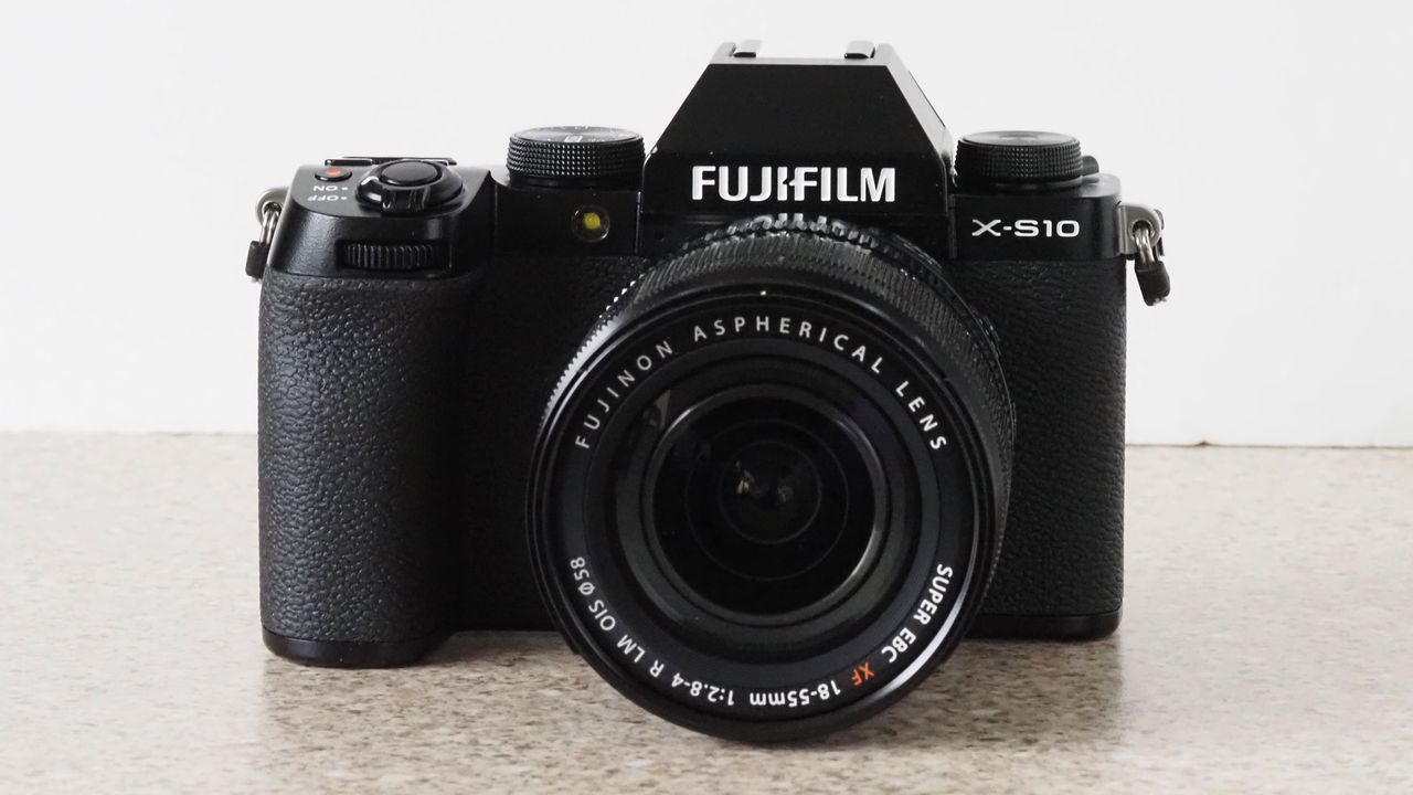 Fujifilm X-S10