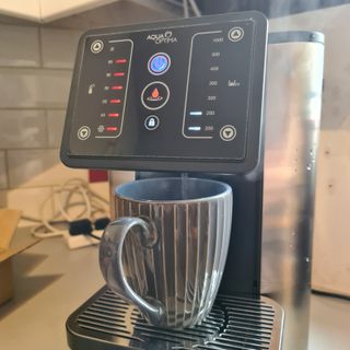 Water-Purifying Coffee Makers : Aqua Optima Aurora Coffee