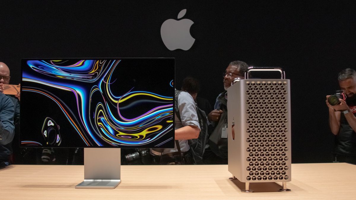 A pro with serious workstation needs reviews Apple's 2013 Mac Pro