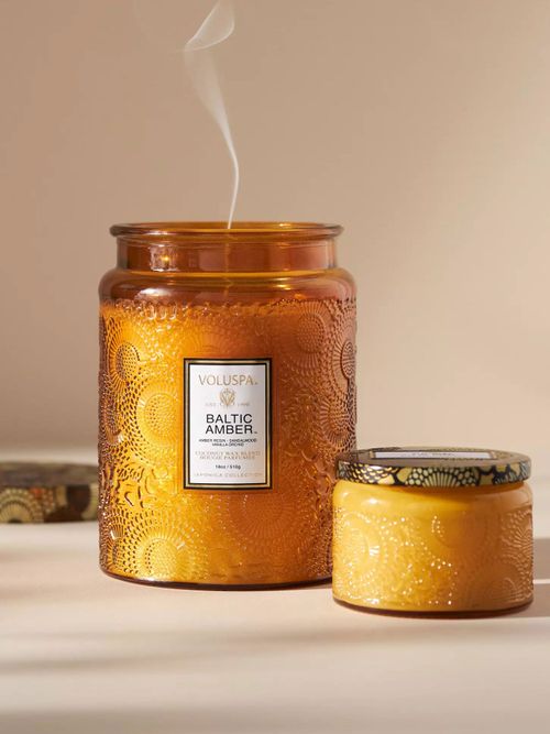Voluspa Japonica Baltic Amber Glass Jar Candle​