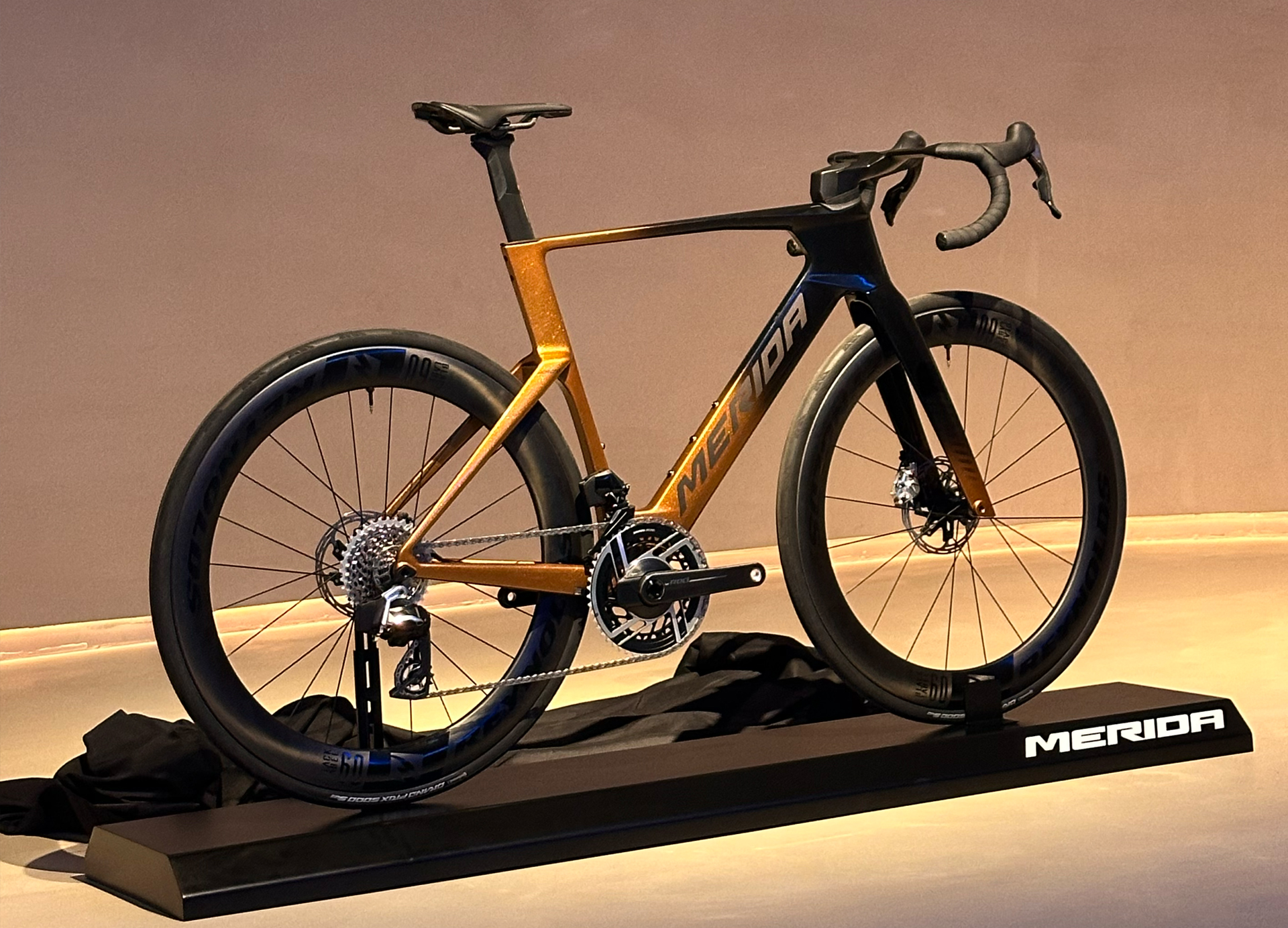 Fifth-generation Merida Reacto on platform at global reveal