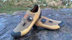 DMT KM30 gravel shoes