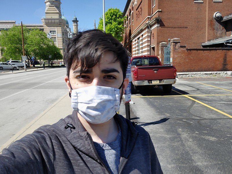 LG V60 selfie sample