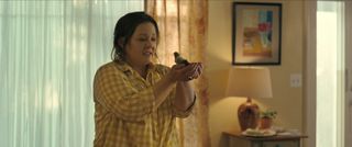 THE STARLING: MELISSA MCCARTHY as LILLY. CR: Courtesy of NETFLIX