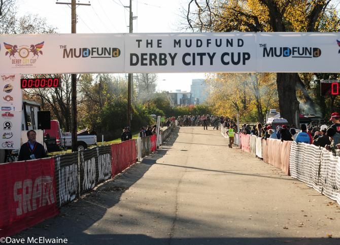 The long starting straightaway