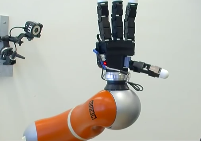 catching robot arm