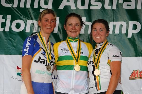 The women's podium: Joanne Hogan (Jayco-VIS), Lauren Kitchen (Jayco-AIS) and Chloe Hosking (HTC-HighRoad).