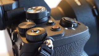 Sony Alpha 7 IV: Beyond 'basic' cameras - GadgetMatch