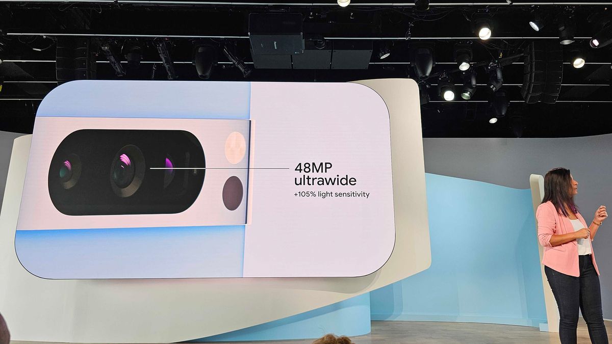 Google Pixel 8 launch on stage ultra wide camera slide