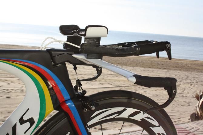 Martin looks to have retained the same bar extension height as his 2013 rig