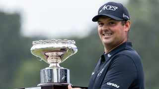 Patrick Reed with the Link Hong Kong Open trophy