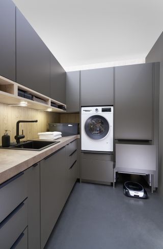 Encompass everything you might need with handless cabinets