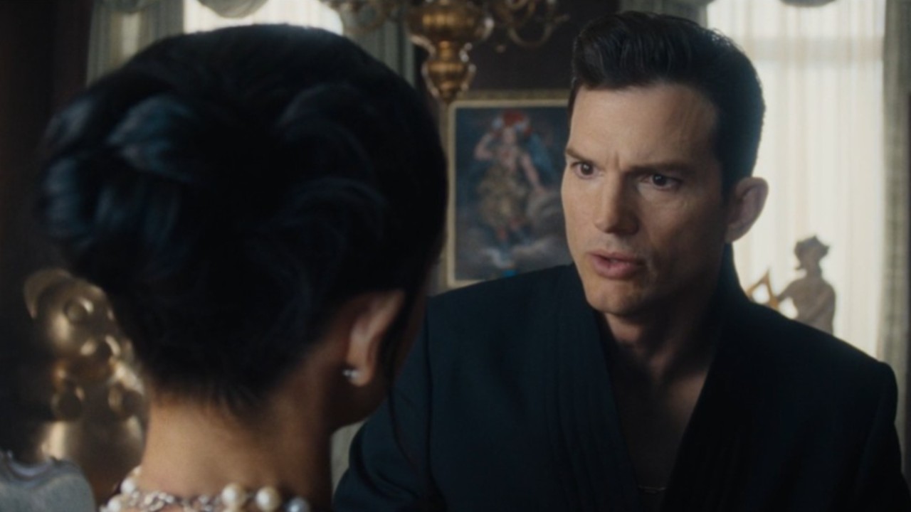 『ザ・ビューティー』で語るアシュトン・カッチャーとニコラ・ペルツ。