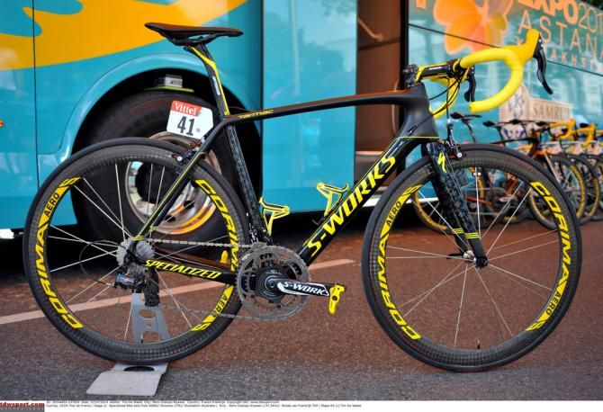 The stage 21 custom yellow Specialized for Vincenzo Nibali (Astana)