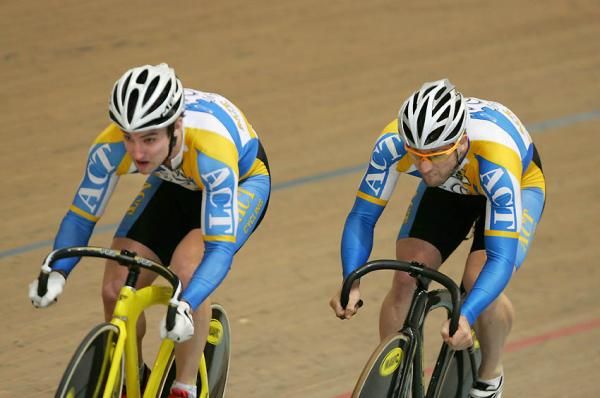 ACT leads the men's team sprint